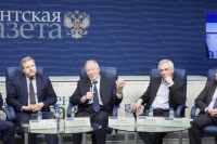 Участники дискуссии