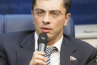 Первый заместитель председателя комитета Госдумы по промышленности Владимир Гутенев