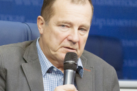 Первый заместитель председателя Комитета Совета Федерации по федеративному устройству, региональной политике, местному самоуправлению и делам Севера Сергей Катанандов