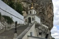 Свято-Успенский монастырь в Бахчисарае основан в VIII веке