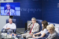 Участники дискуссии