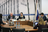 Участники дискуссии