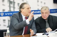 Первый зампред Комитета Совета Федерации по конституционному законодательству и государственному строительству Алексей Александров