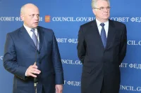 Губернатор Виктор Назаров и спикер отвечают на вопросы журналистов