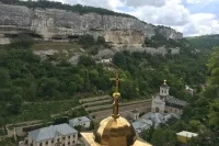 Бахчисарай не только бывшая столица Крымского ханства, но и один из центров православной Тавриды. Свято-Успенский монастырь
