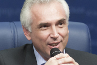 Заместитель декана факультета мировой экономики и мировой политики ГУ ВШЭ Игорь Георгиевич Ковалев