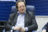 Профессор кафедры фондового рынка и рынка инвестиций ВШЭ, ведущий научный сотрудник Института прикладных экономических исследований РАНХиГС Александр Абрамов