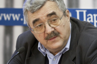 Заместитель директора Института стран СНГ Владимир Жарихин