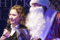 Председатель Независимого актёрского профсоюза Денис Кирис в образе Деда Мороза