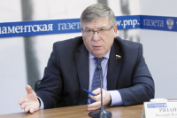 Председатель Комитета Совета Федерации по социальной политике Валерий Рязанский