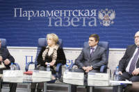 Участники дискуссии