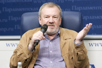 Декан факультета коммуникаций, медиа и дизайна Национального исследовательского университета «Высшая школа экономики» Андрей Быстрицкий