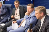 Участники дискуссии