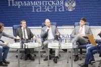 Участники дискуссии