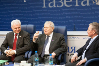 Участники дискуссии