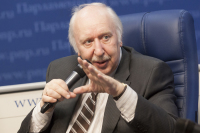 Руководитель направления «Финансы и экономика» Института современного развития Никита Масленников