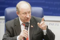 Первый заместитель председателя комитета Госдумы по делам национальностей Валерий Рашкин