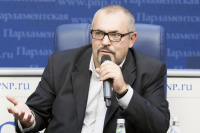 Заведующий кафедрой права МФТИ Борис Надеждин