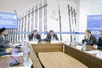 Гости круглого стола