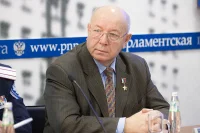 Первый заместитель председателя Комитета Совета Федерации по обороне и безопасности Александр Чекалин