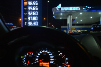 Литр бензина может подорожать на 1,5 рубля