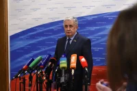 Бюджет не решает социальных вопросов, поставленных президентом, сказал первый заместитель председателя Комитета Госдумы по бюджету и налогам, депутат от КПРФ Валентин Шурчанов. Проект бюджета не повышает благосостояния россиян, более 20 миллионов которых живут за чертой бедности. Не увеличиваются расходы на оборону и национальную экономику. Расходы на развитие человеческого капитала снижаются почти в два раза – с 12 до 6 процентов от общей расходной части бюджета.