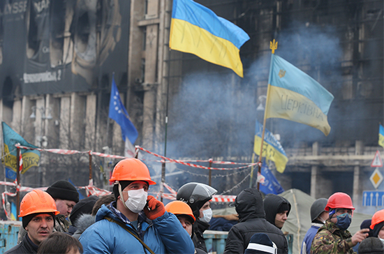 Трёхлетие «евромайдана» Украина встречает гривномайданами