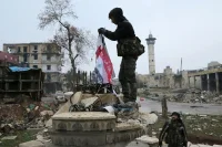 Военнослужащие в освобожденном квартале восточного Алеппо. Сирия, 13.12.2016. Фото Михаил Алаеддин / МИА «Россия сегодня»