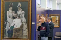 У картины «Государь Император Николай Александрович, Государыня Императрица Екатерина Федоровна и Великая Княгиня Елизавета Федоровна» Дмитрия Белюкина