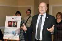 Сенатор Андрей Соболев открыл выставку молодых художников «Карамзин, Пушкин – эпоха и время» 