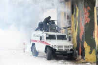 Многоцелевой внедорожник «Тигр» благодаря своей высокой бронезащите может доставить спецназовцев прямо к очагу сопротивления террористов.