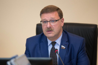 Украинская власть погрязла в русофобии и коррупции, считает Косачев