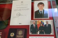Среди экспонатов -- личные вещи Героев СССР и России