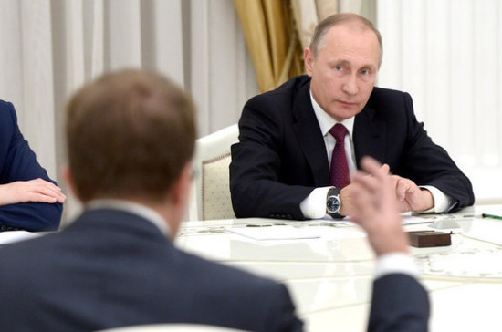 Путин обсудил с членами Совбеза атаку боевиков на объект Росгвардии в Чечне
