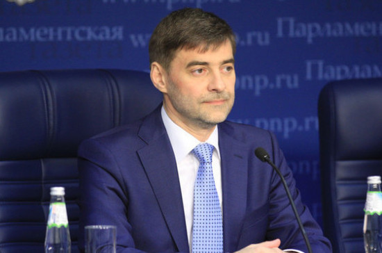 Черногорцев интегрируют в НАТО против их воли — Железняк