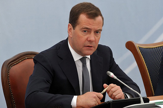 Медведев поддержал сохранение моратория на повышение налогов для бизнеса