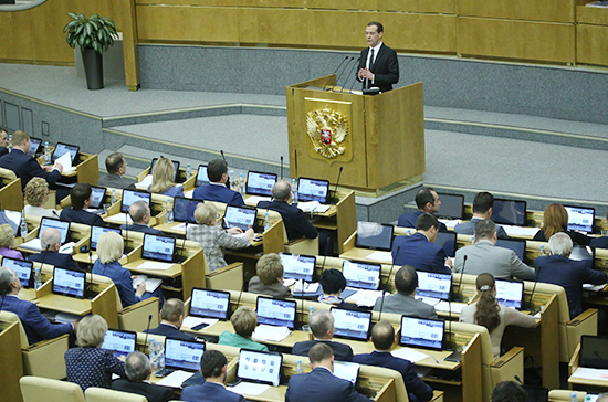 Веллер: обсуждение отчёта Правительства в Думе показало рост профессионализма депутатов