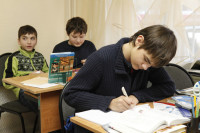 В школах Москвы заработает система питания по карточкам
