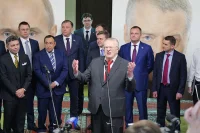 «Каждому человеку, который отмечает свой день рождения, хочется, чтобы было хорошо всем нам, всем нашим гражданам», - сказал Жириновский.