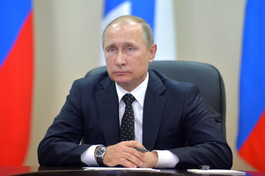 Путин может не подписать закон о расселении пятиэтажек Путин может не подписать закон о расселении пятиэтажек