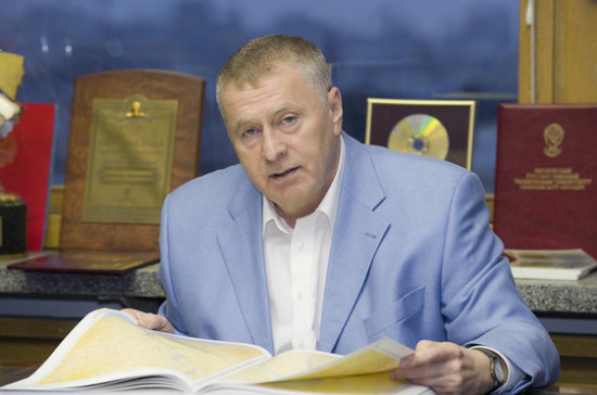 Жириновский настаивает на назначении Сафронкова постпредом России при ООН