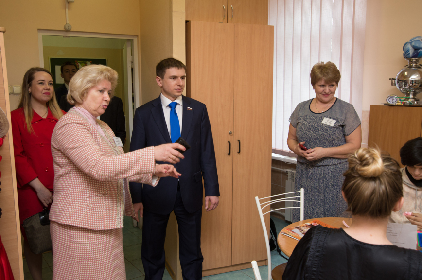 Депутат Романов взял на контроль вопрос расширения Центра реабилитации инвалидов Фрунзенского района Петербурга