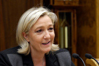 Ле Пен выступила за частичный отказ Франции от евро