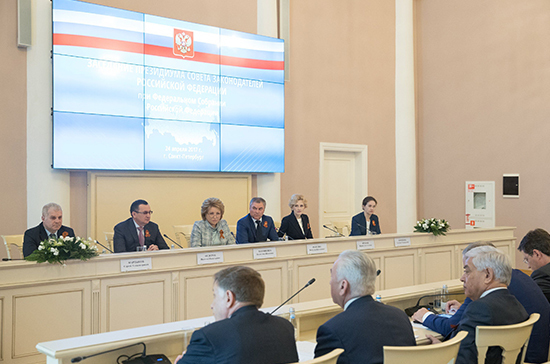 Парламентарии предлагают расширить права региональных и федеральных законодателей