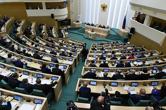 Сенаторы внесли в Госдуму пакет поправок в закон о военной службе