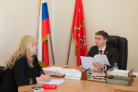 Депутат Романов провёл личный приём жителей Колпинского района