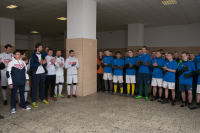 Парламентарий из Петербурга открыл футбольный матч в Колпинской колонии для несовершеннолетних