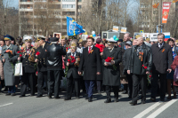 Депутат Романов возглавил шествие «Бессмертного полка» во Фрунзенском районе Петербурга