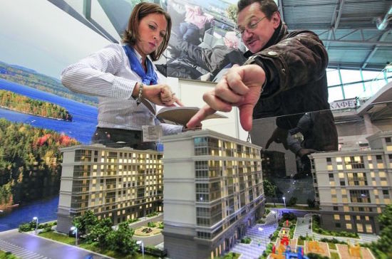 Я бы в риелторы пошел, пусть меня научат