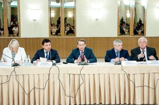 Власть без денег &mdash; попрошайка